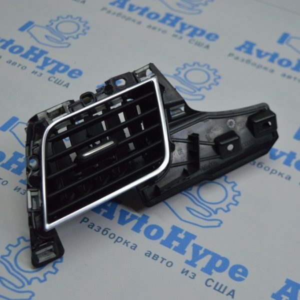 Дефлектор радиатора левый (на торпеде) Audi A8 D4 10-17 4H1820901CWVF