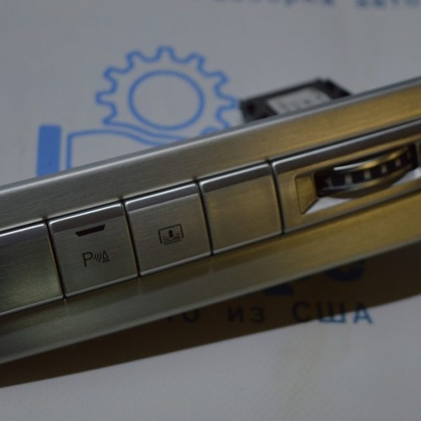 Кнопка управления парктрониками Audi A8 D4 10-17