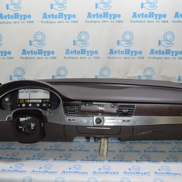 Торпедо передняя панель в сборе без Airbag Audi A8 D4 10-17 (01) коричн.кожа Designe Selection 4H1857001B38M