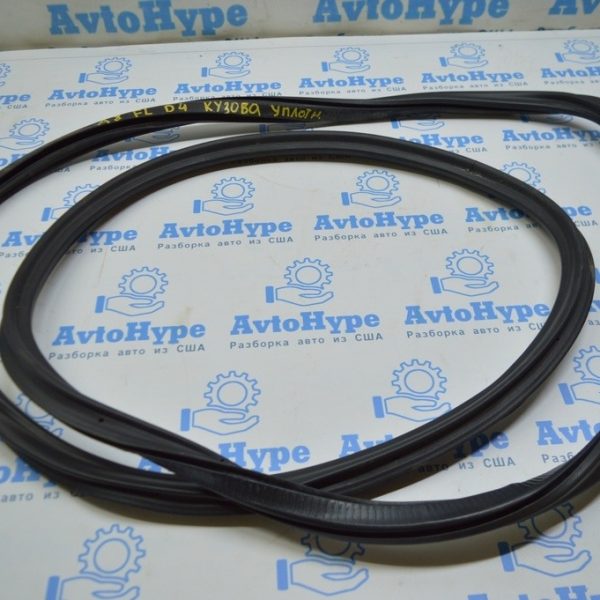 Уплотнитель дверного проема перед лев Audi A8 D4 10-17 4H0831721G