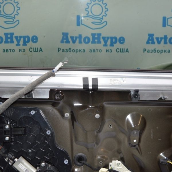 Шторка двери задней левой Audi A8 D4 10-17 Long (01) 4H4861333QBC 4H4861333