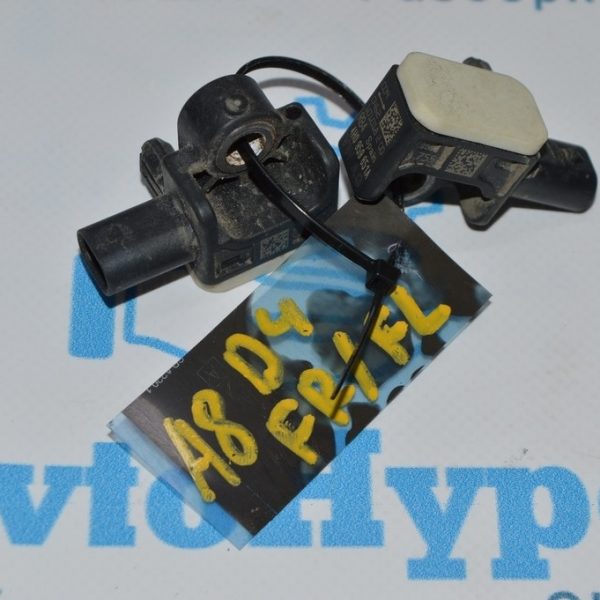 Датчик подушки безопасности перед прав Audi A8 D4 10-17 4H0959651A