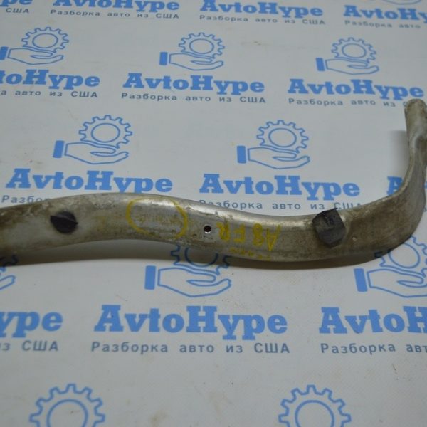 Кронштейн правого крыла аллюминиевый Audi A8 D4 10-17 4H0821260C