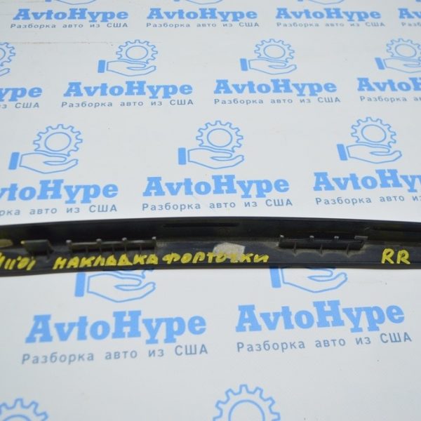 Накладка форточки задняя правая Audi A8 D4 10-17