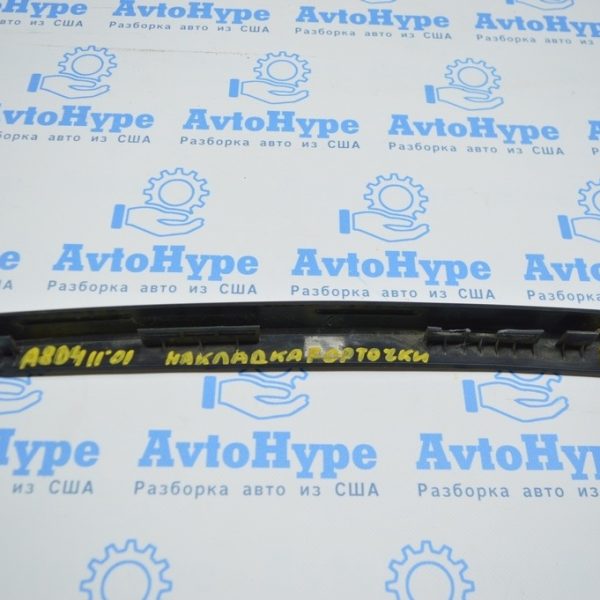 Накладка форточки задняя левая Audi A8 D4 10-17