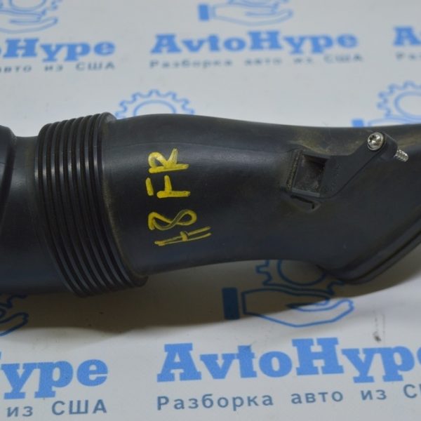 Воздуховод на фильтр правый второй 4.2 Audi A8 D4 10-17 4H0129510C