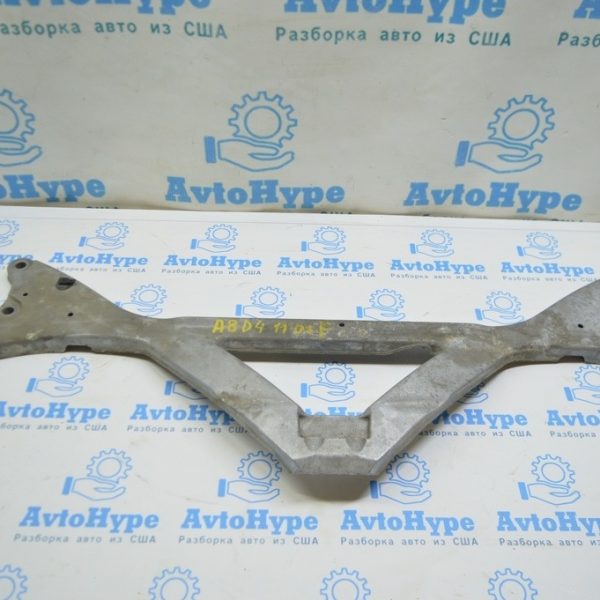 Распорка передних стоек Audi A8 D4 10-17 4h0806151