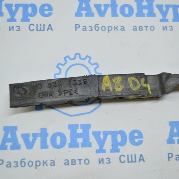 Уплотнитель капота левый Audi A8 D4 10-17 4h0823733b