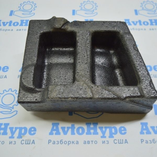 Абсорбер багажника второй Audi A8 D4 10-17 4H0864772