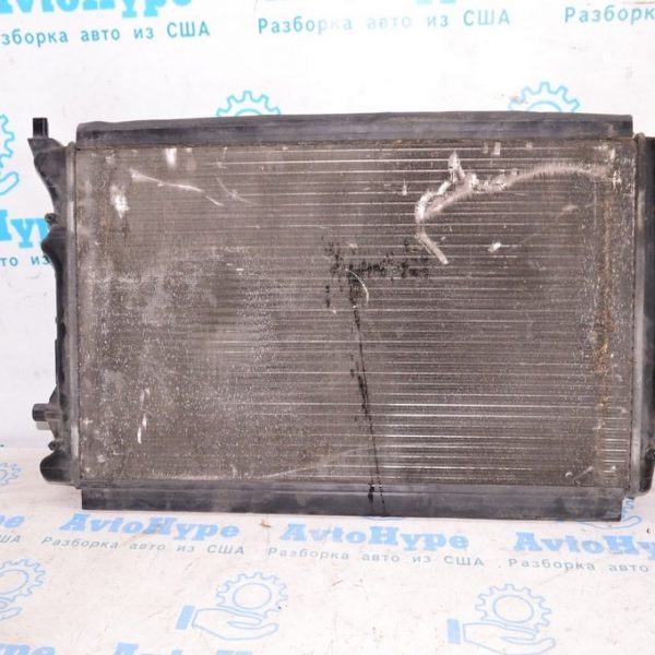 Радиатор охлаждения (вода) VW Passat b7 USA 2.5 (01) деф. 5C0-121-251-F