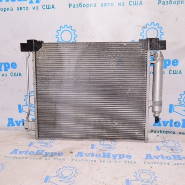 Радиатор кондиционера (конденсер) VW Tiguan 09-17 (05) прижат снизу,нужно подпаять 5N0820411E