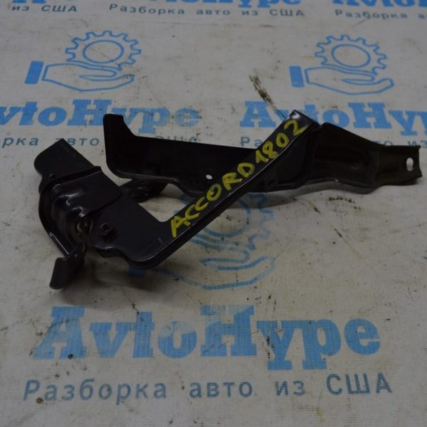 Кронштейн блока ECU компьютера двигателя Honda Accord 18 (02) 37821-6A0-A00