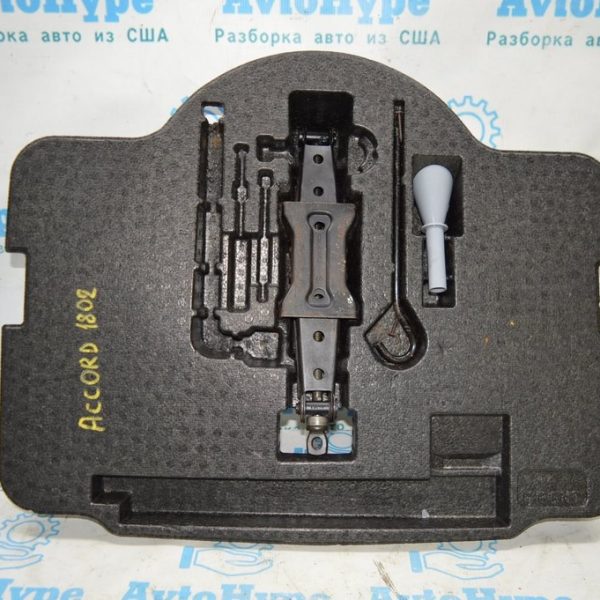 Заливная горловина Honda Accord 18- (02) 17675-TG7-A01