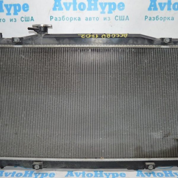 Радиатор охлаждения (вода) Honda Accord 18- 1.5T (02) прижат немного слева 19010-6A0-A01