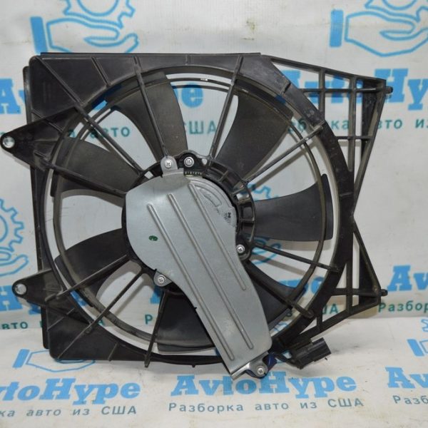 Мотор вентилятора охлаждения прав Honda Accord 18- 1.5T (02) 19030-5PF-N12