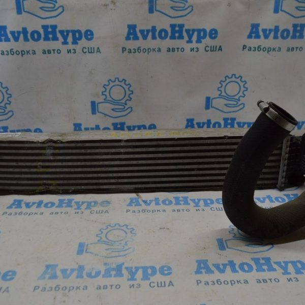 Патрубок интеркулера прав от кулера второй Honda Accord 18- резина 17281-6A0-A01