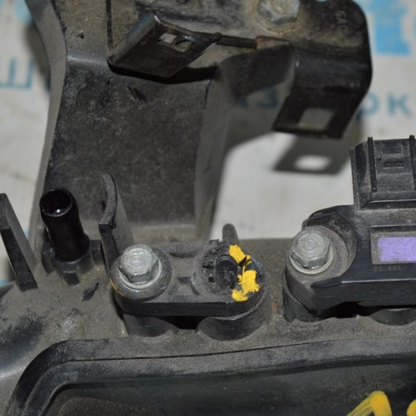 Датчик температуры воздуха на впуске Honda Accord 18- (02) деф. 37880-RWC-A01