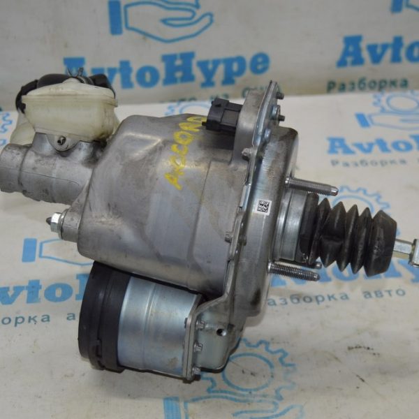 Главный тормозной цилиндр Honda Accord 18- с бачоком  в сборе с ГТЦ (02) 01462-TVA-A13