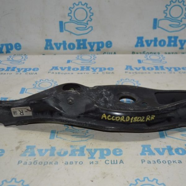 Рычаг нижний под пружину зад прав Honda Accord 18- (02) 52350-TVA-A02