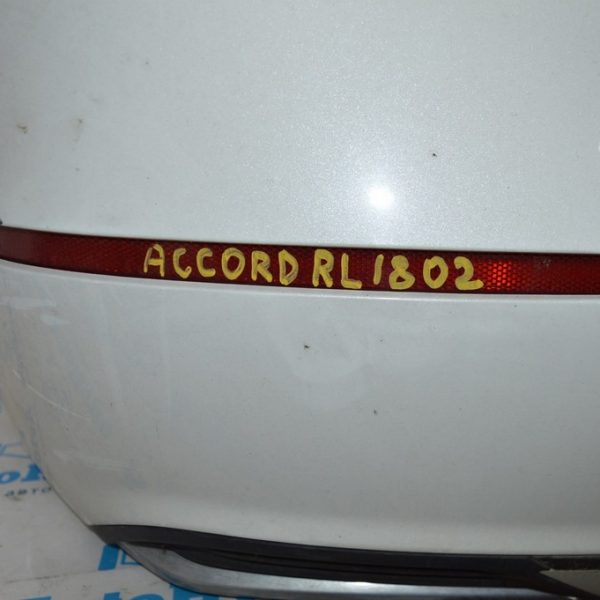 Отражатель зад лев Honda Accord 18- 33555-TVA-A01