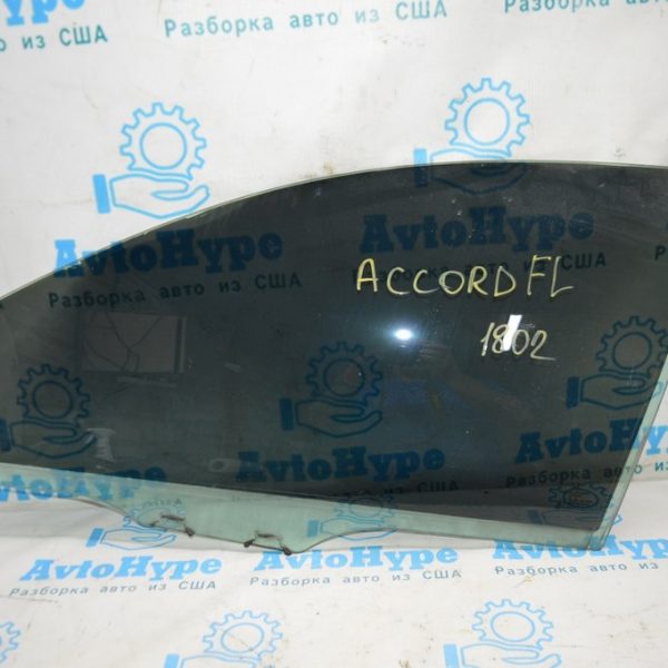Стекло двери переднее левое Honda Accord 18- 73350-TVA-A01