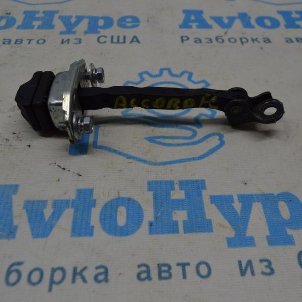 Ограничитель двери перед лев Honda Accord 18- 72380-TVA-A01