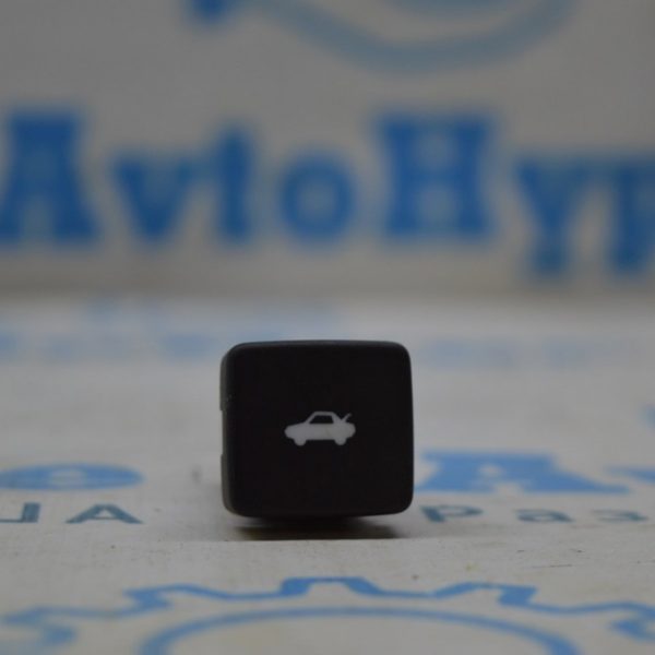 Кнопка открытия крышки багажника Honda Accord 18-