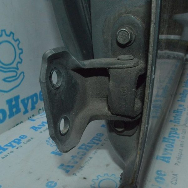 Петля двери нижняя перед лев Toyota Avalon 05-12 68710-AA020