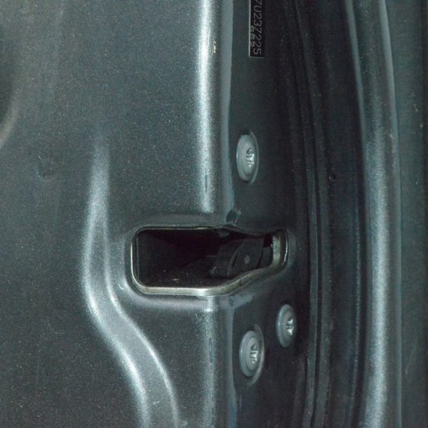 Замок двери перед прав Toyota Avalon 05-12 69030-AC080