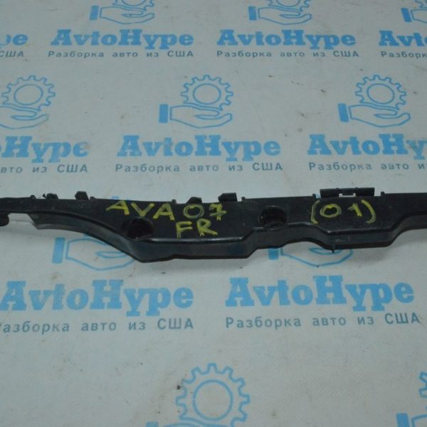 Крепление переднего бампера правое Toyota Avalon 05-12 (01) деф.2 защелок 52145-AC040