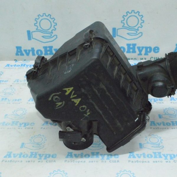 Корпус воздушного фильтра Toyota Avalon 05-12 17700-AD013