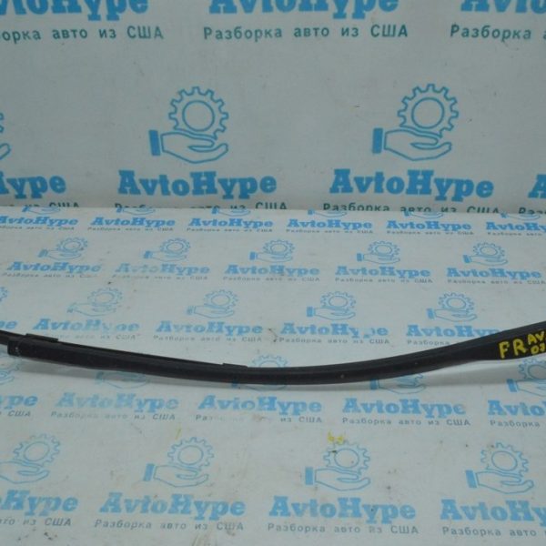 Поводок дворника прав Toyota Avalon 05-12 85211-AC010