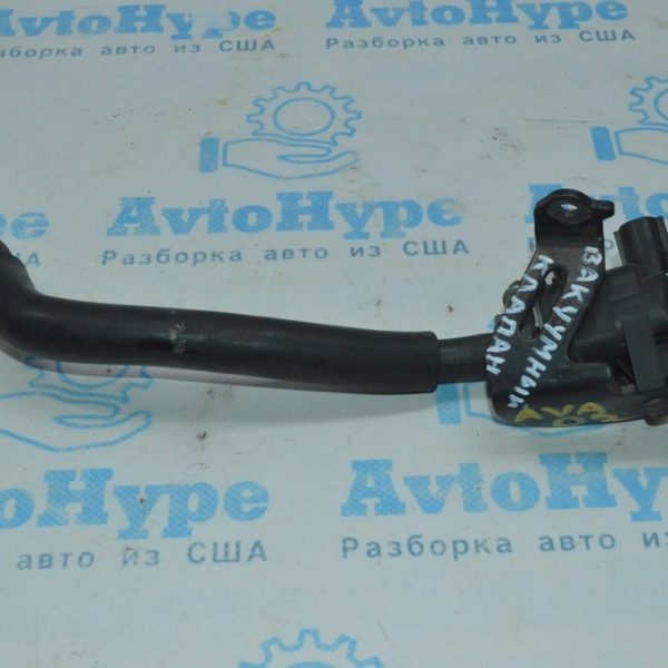 Клапан вакуумный Toyota Avalon 05-12 90910-12276