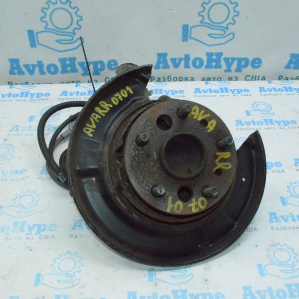 Цапфа голая зад прав Toyota Avalon 05-12 с механизмом ручника. датчиком АБС (01) 42304-48010