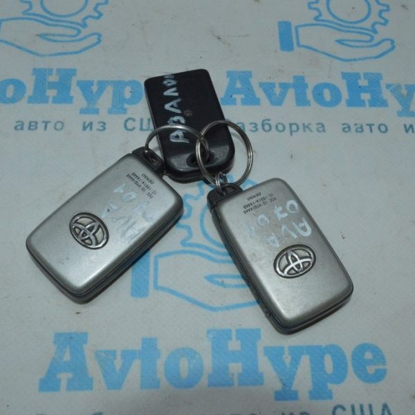 Ключ Toyota Avalon 05-12 PT725-03150