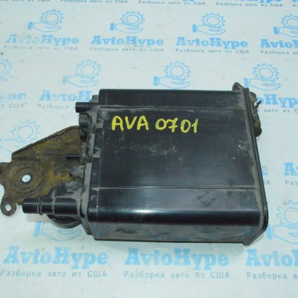 Канистра с углем абсорбер Toyota Avalon 05-12 77740-07020