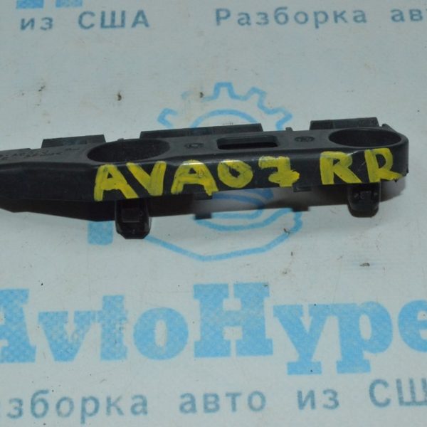 Крепление заднего бампера правое Toyota Avalon 05-12