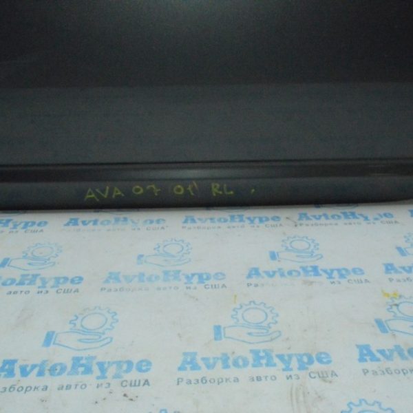 Накладка двери нижняя зад лев Toyota Avalon 05-12 75076-07030