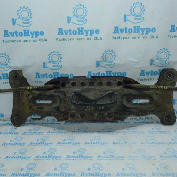Подрамник задний Toyota Avalon 05-12 (01) сильно ржавый,с поперечн рычагами с дыркой 51206-06100