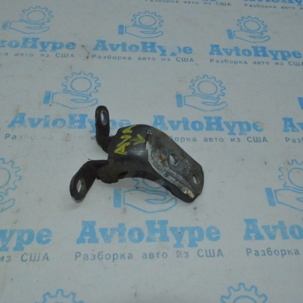 Петля двери нижняя зад прав Toyota Avalon 05-12 68770-04010