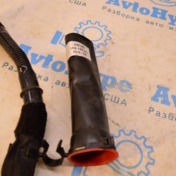 Кожух воздуховода с струбками VW Passat b8 USA 1.8Т 1K0129253