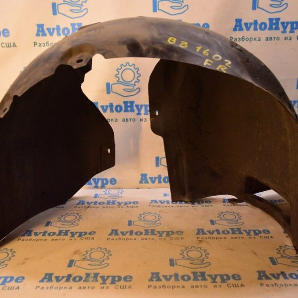 Подкрылок передний правый VW Passat b8 USA (02) небольшие дефекты 561805912F9B9