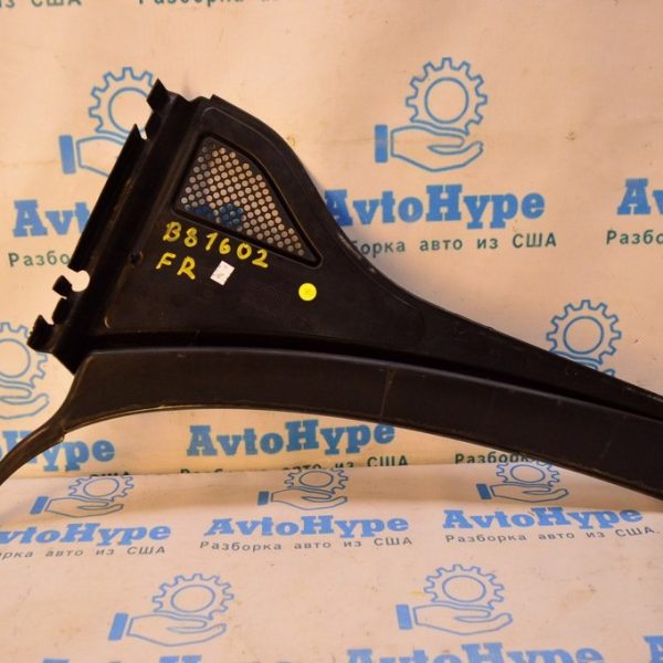 Решетка дворников (пластик) прав VW Passat b8 USA 5M0-955-986C