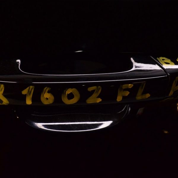 Личинка замка перед лев VW Passat b8 USA 107837167AT