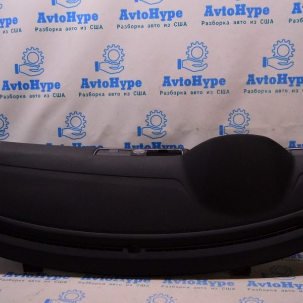 Накладка торпеды верхняя под динамики VW Passat b8 USA черн