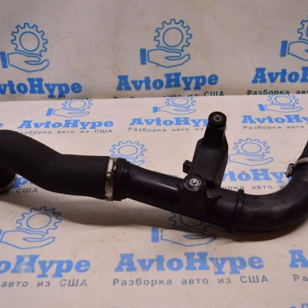 Патрубок воздушный лев зад VW Passat b8 USA (02) 5C0145838