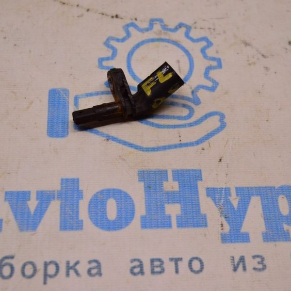 Датчик ABS перед лев VW Passat b8 USA WHT003857