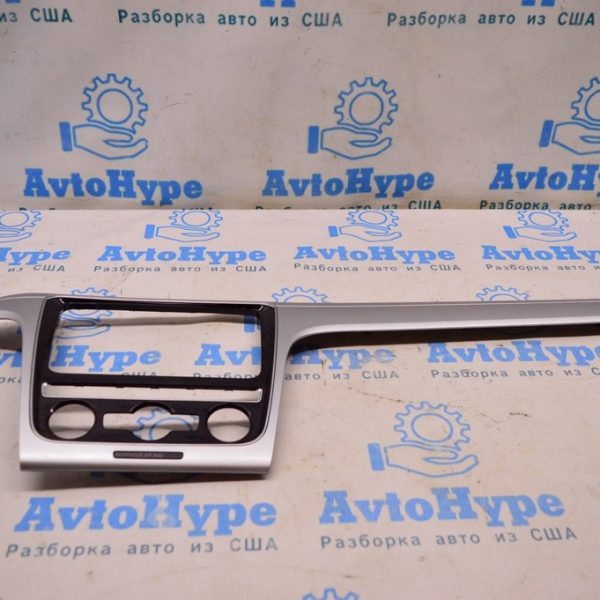 Накладка на торпеду центральная VW Passat b8 USA светло-серая