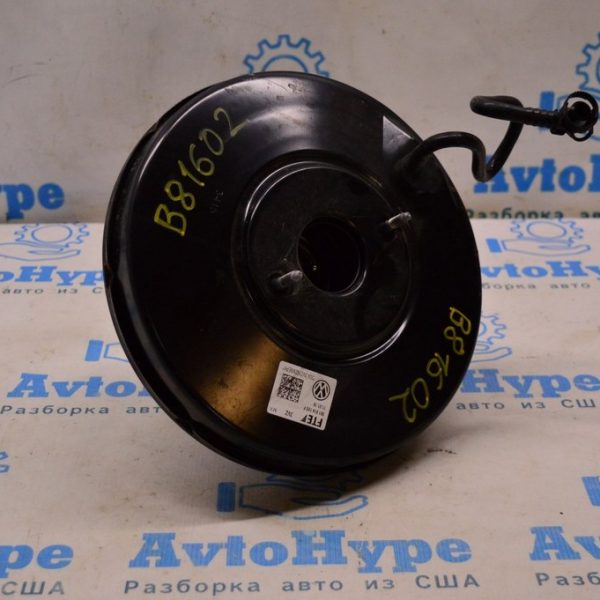 Вакуумный усилитель VW Passat b8 USA 561614106C