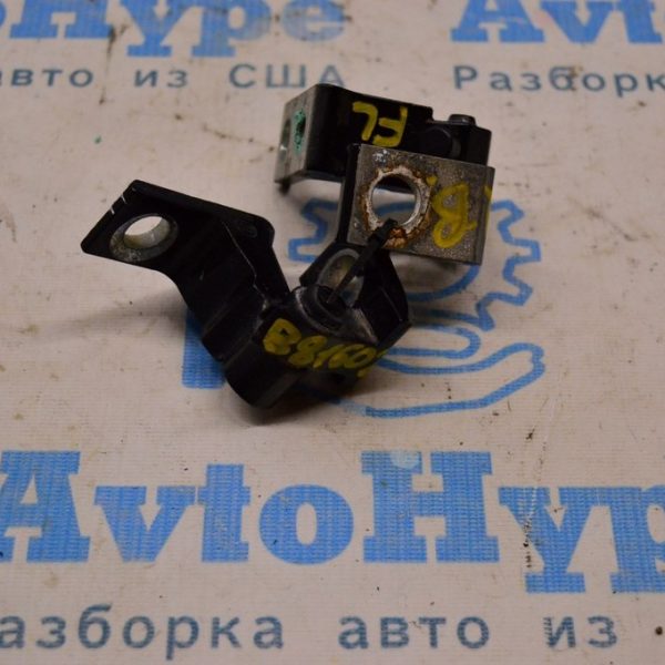 Петля двери верхняя перед лев VW Passat b8 USA 7N0831401A